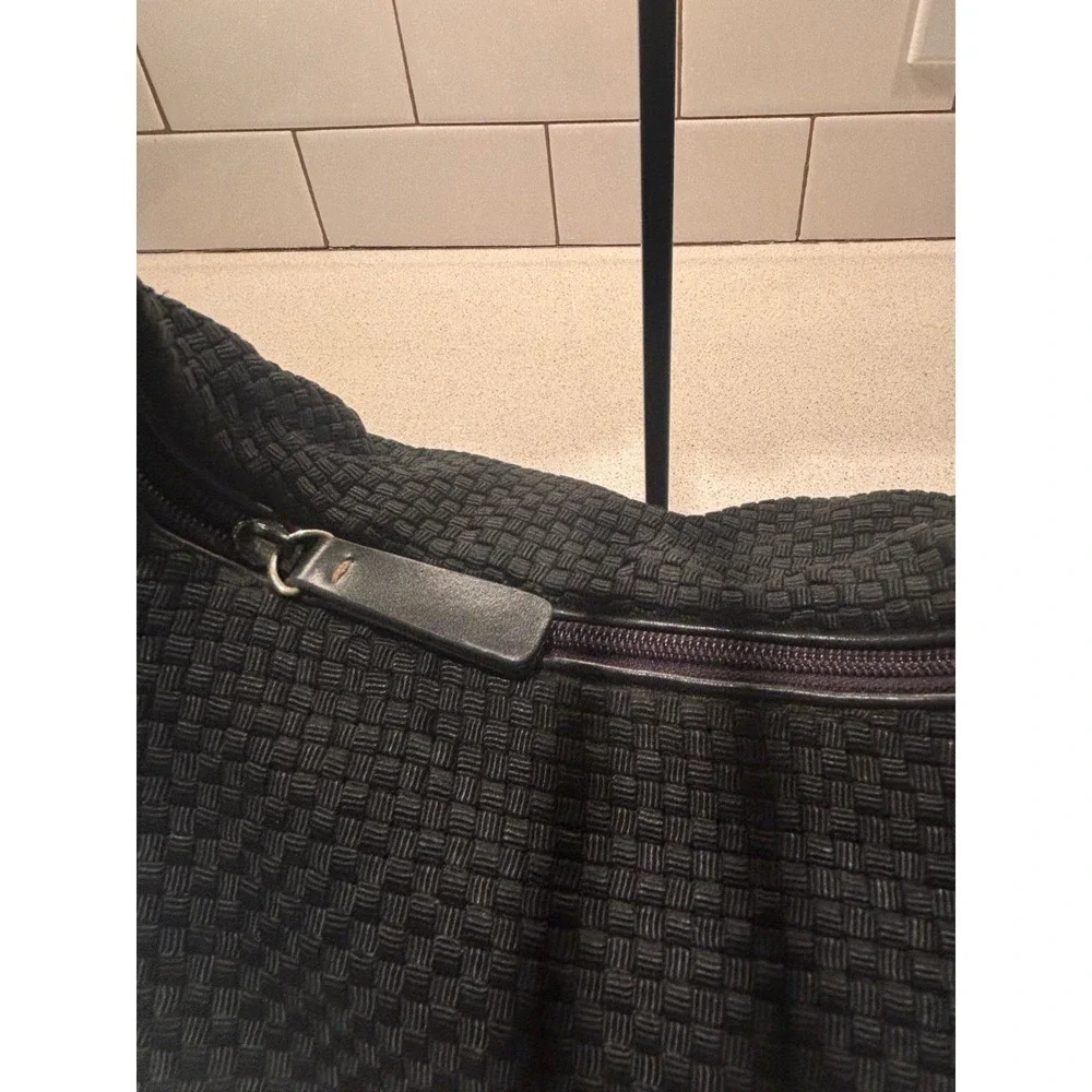 The Sak sak black